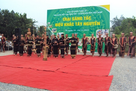 Khai mạc Trại sáng tác Điêu khắc Tây Nguyên